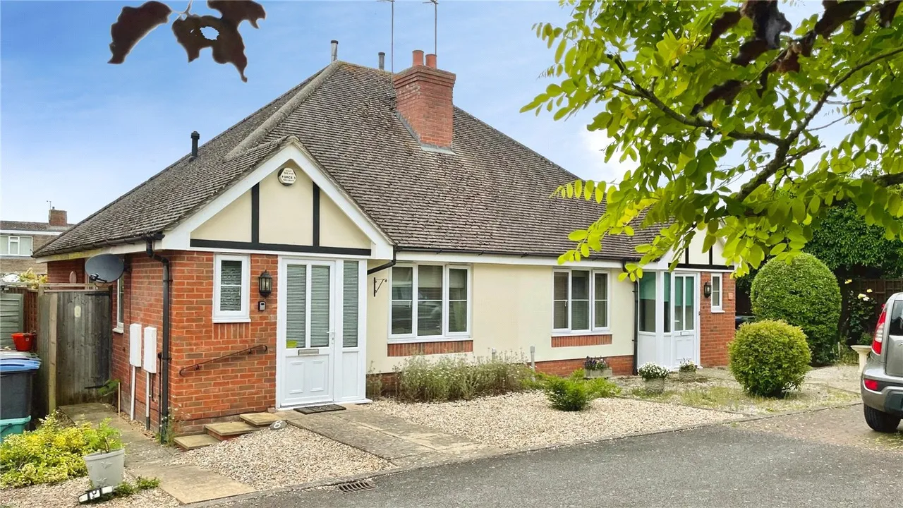 2 bed house for sale, Clopton Close, Stratford-upon-Avon, CV37