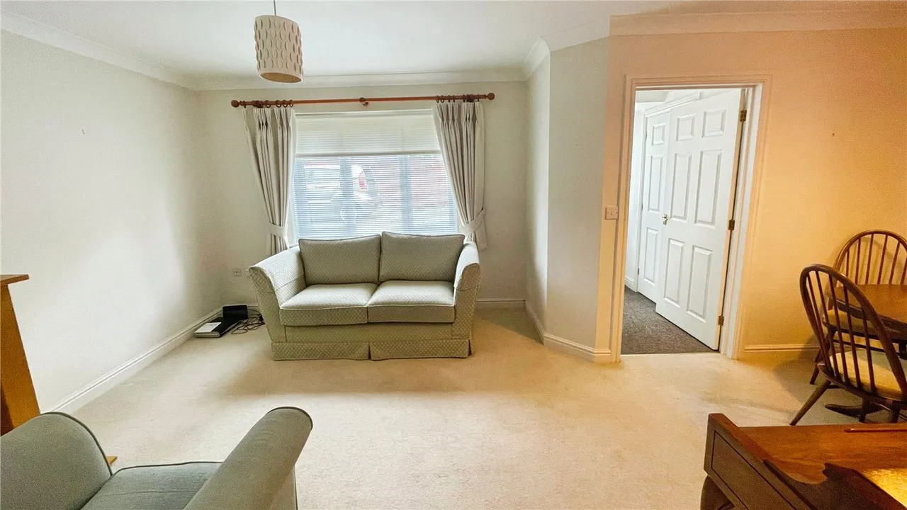 Clopton Close, Stratford-upon-Avon, CV37, photo 13