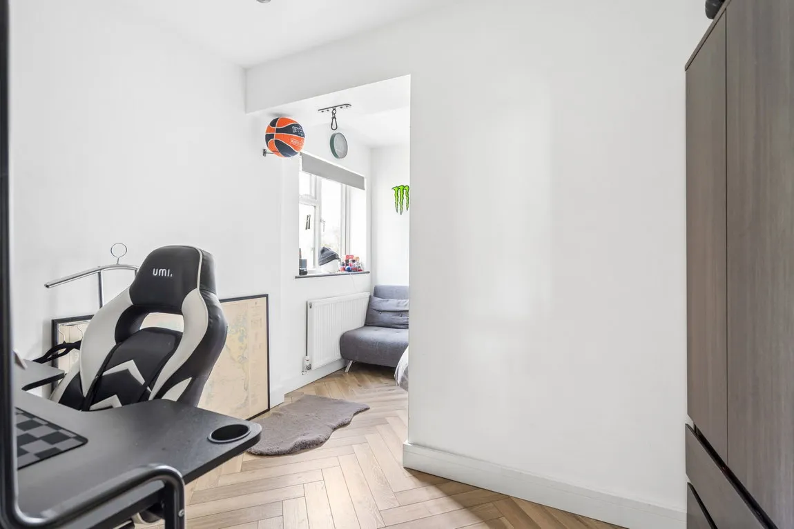 Whitelands Avenue, Chorleywood, WD3, photo 13