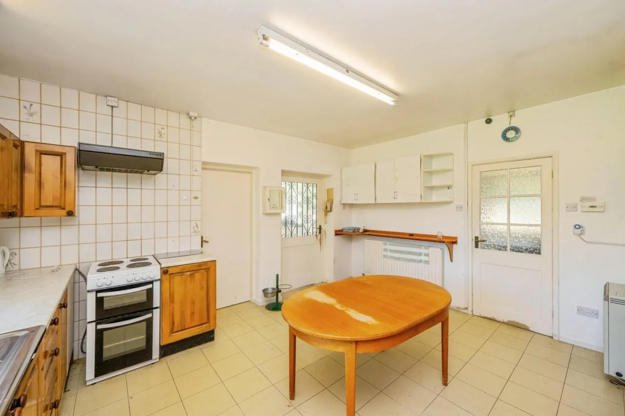 Watling Street, Wilnecote, B77, photo 7