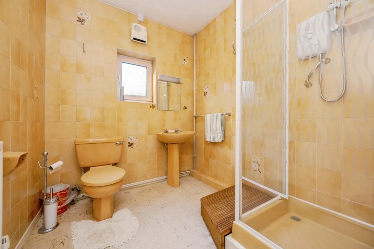 Watling Street, Wilnecote, B77, photo 21