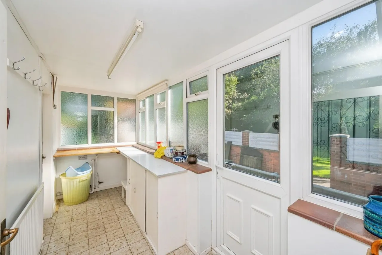Watling Street, Wilnecote, B77, photo 13