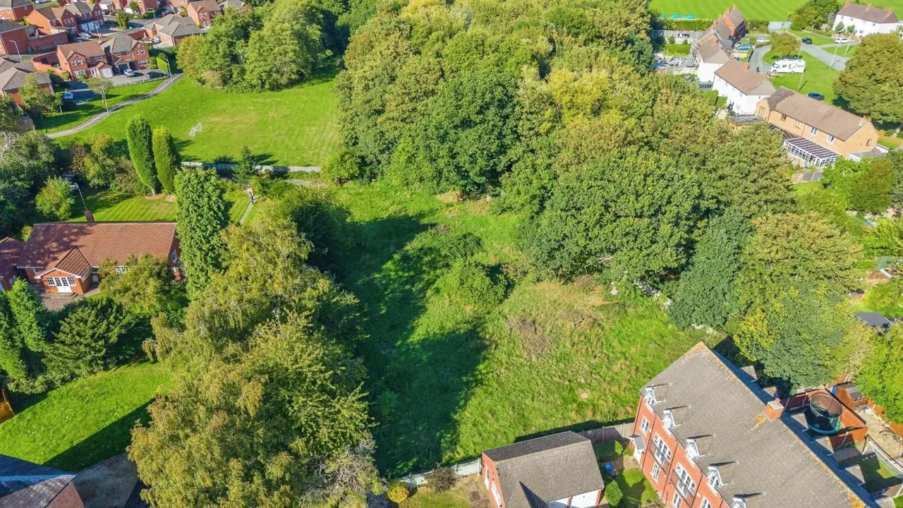Watling Street, Wilnecote, B77, photo 36