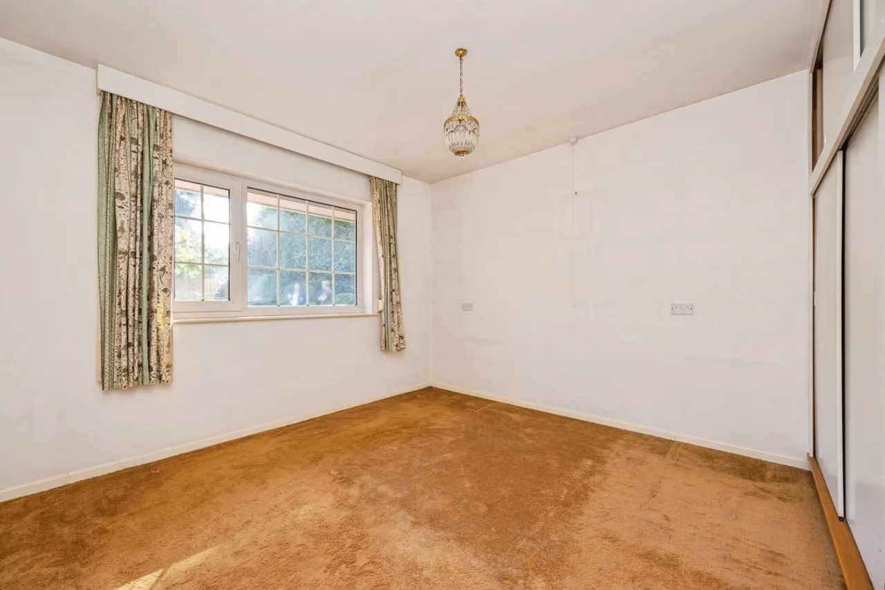 Watling Street, Wilnecote, B77, photo 19