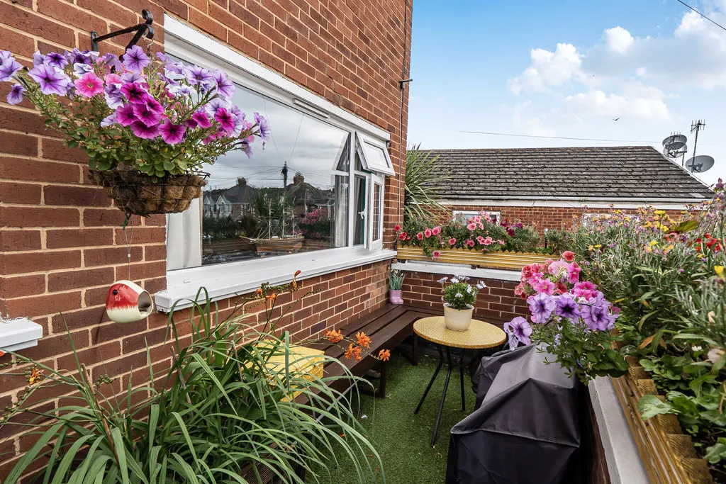 Francis Close, Exeter, photo 17