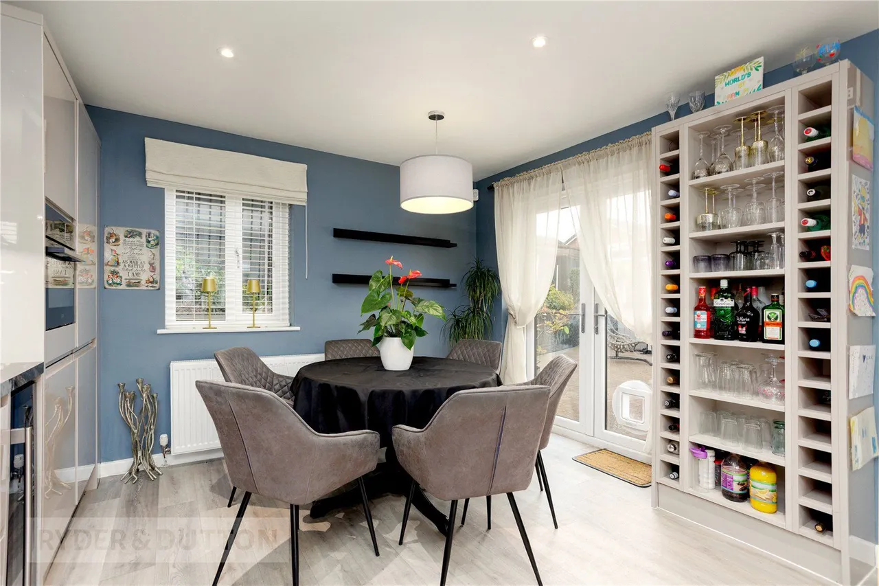 Clipsley Crescent, Moorside, OL4, photo 5