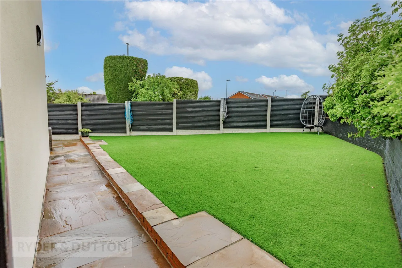 Clipsley Crescent, Moorside, OL4, photo 24