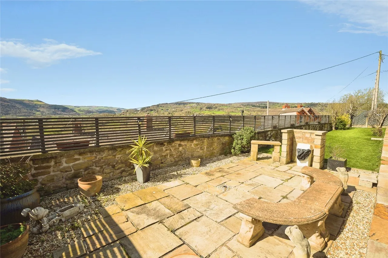 Tan Y Graig, Cefn Mawr, LL14, photo 38