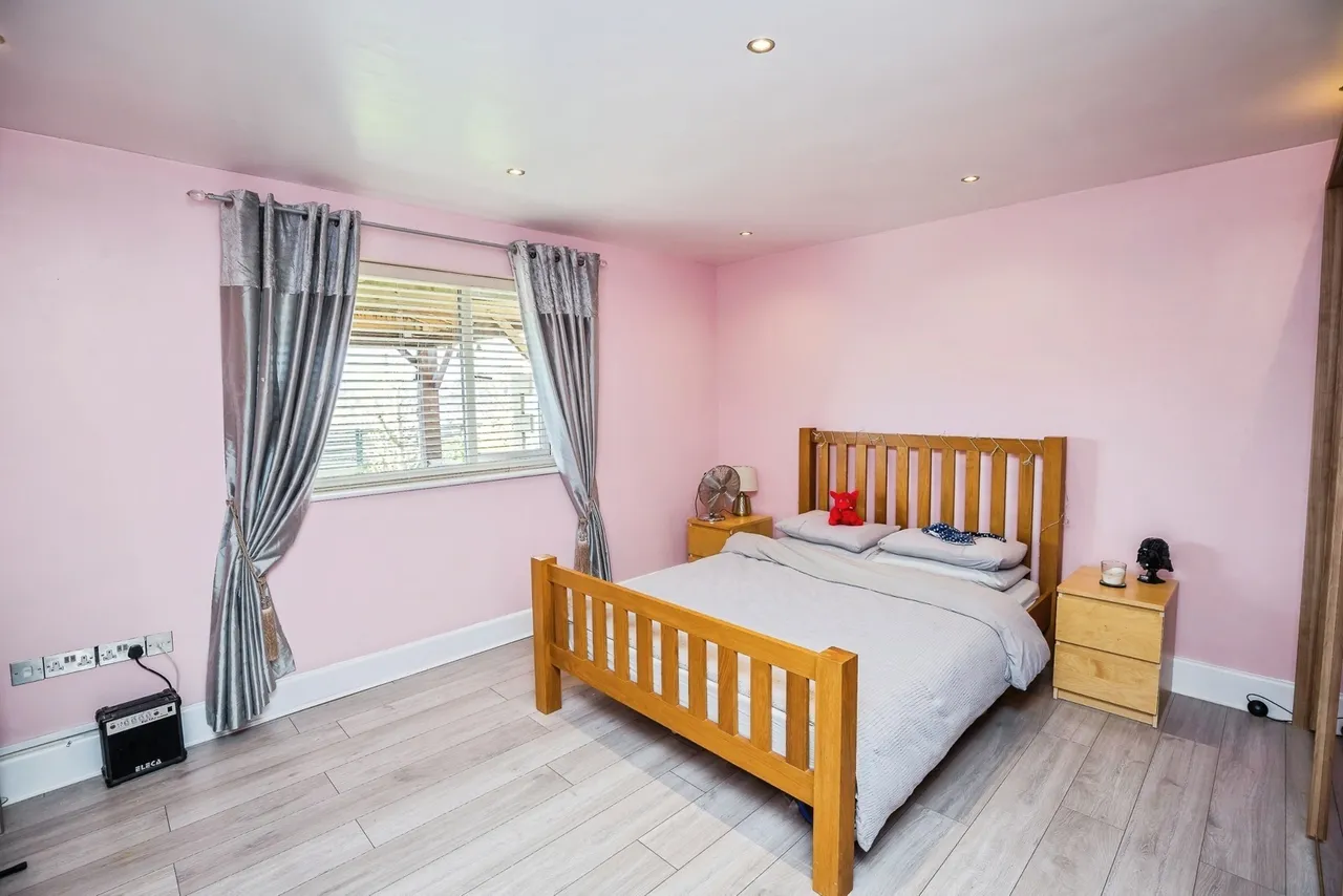 Tan Y Graig, Cefn Mawr, LL14, photo 30