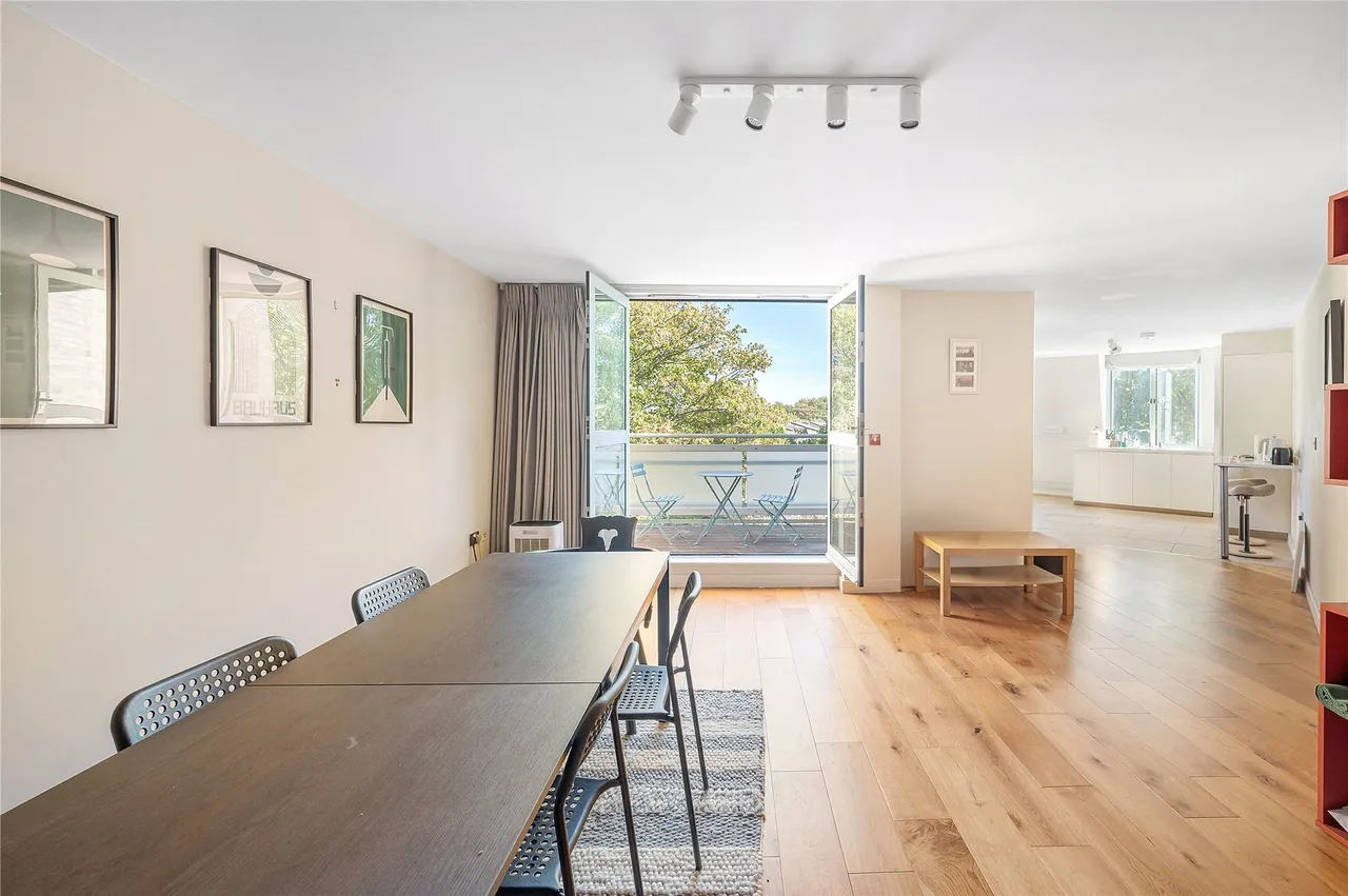 Battersea Park Road, London, SW11, photo 5