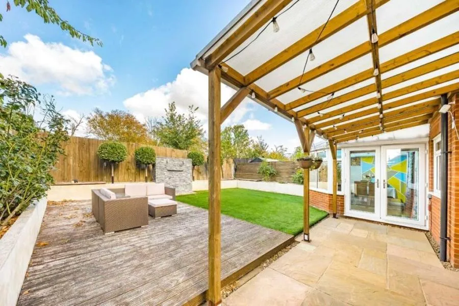 Beverley Road, Sunbury-on-Thames, TW16, photo 4