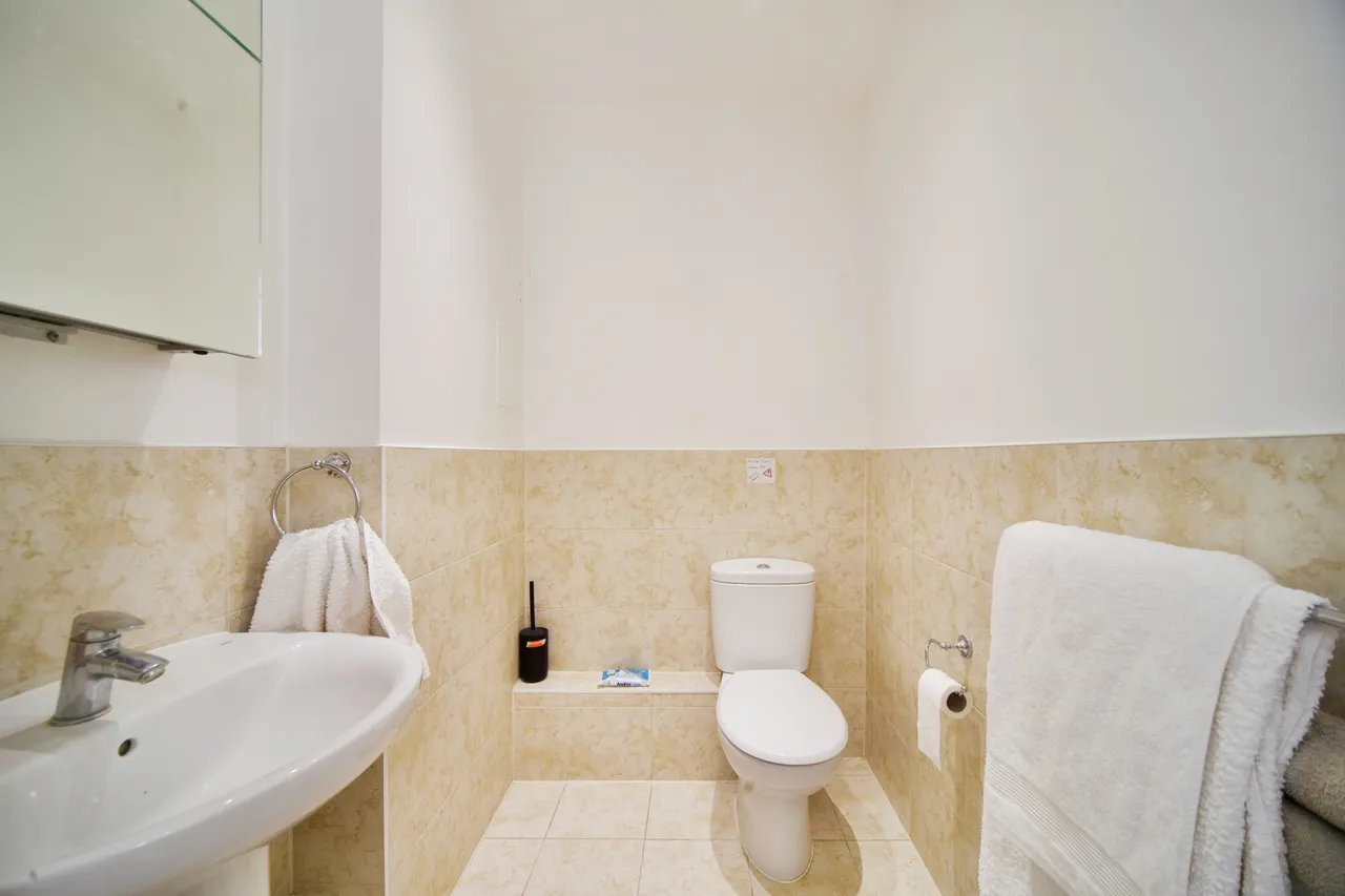 Pomfret Place, London, E14, photo 12
