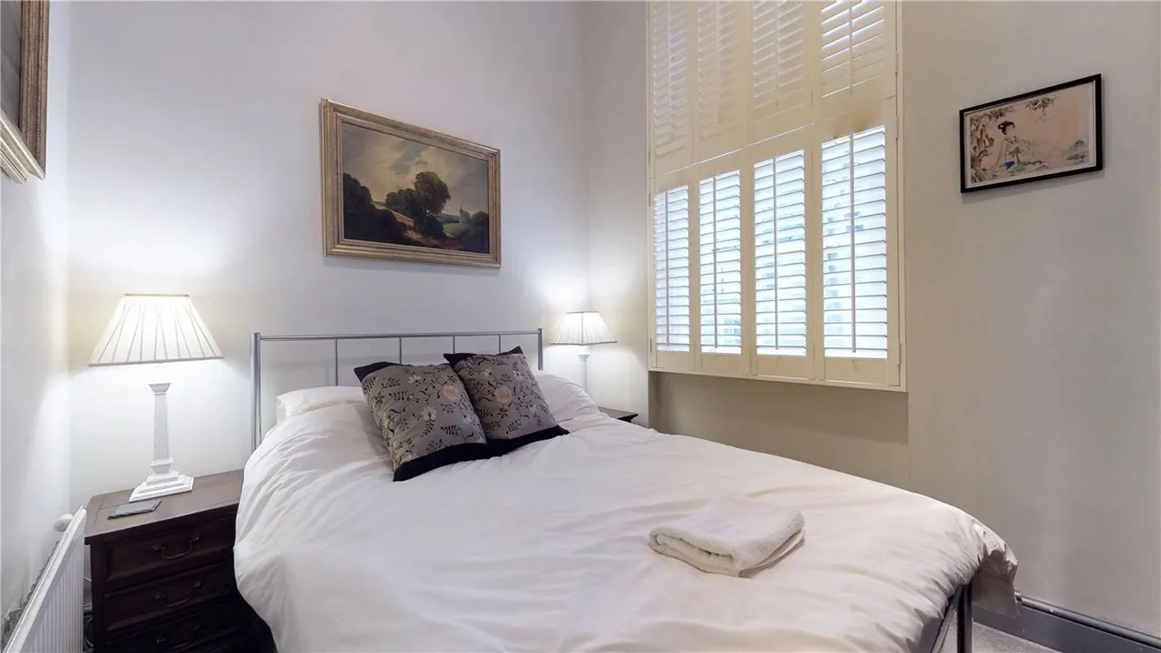 Cumberland Street, London, SW1V, photo 5