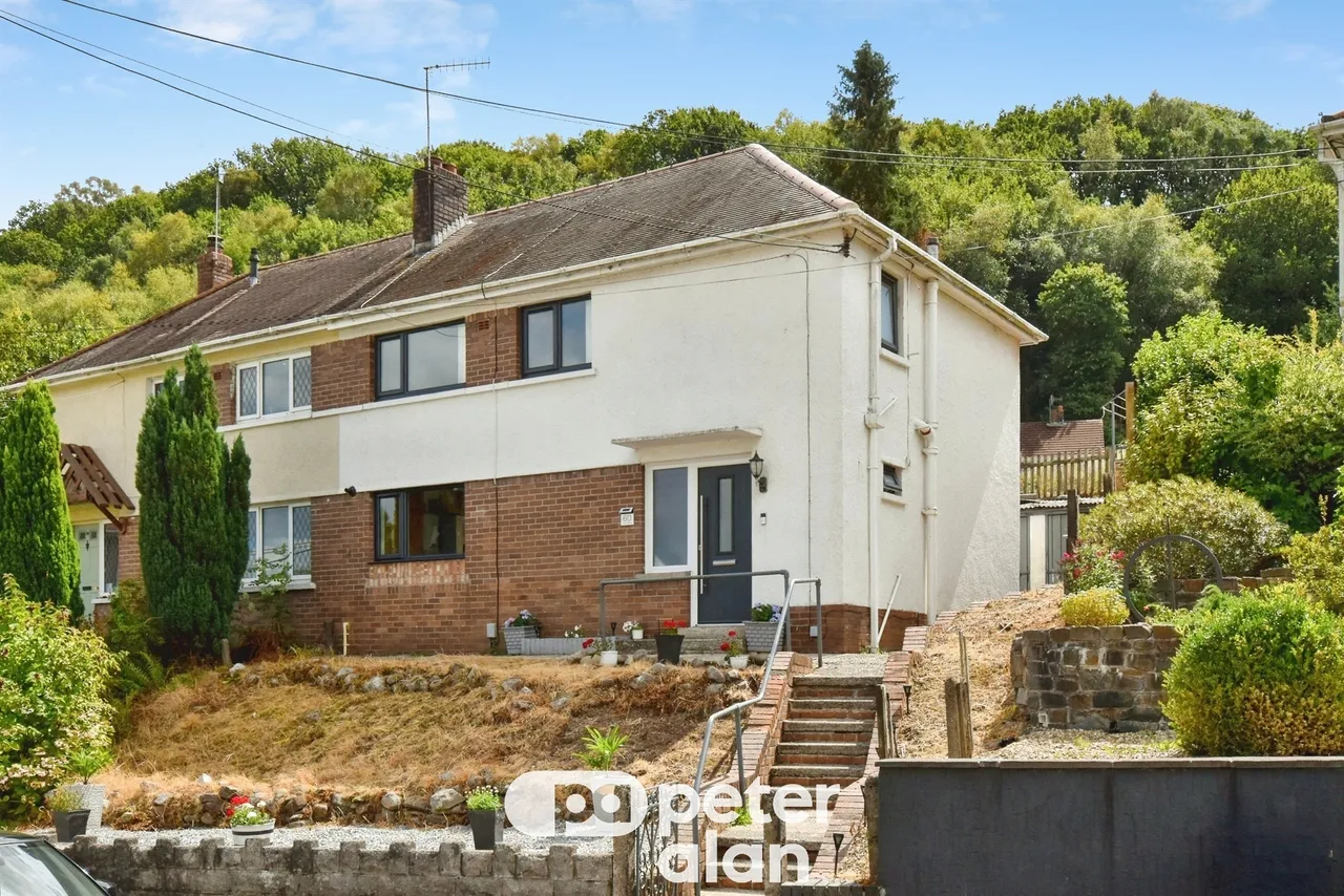 3 bed house for sale, Dan Y Bryn Neath, SA11