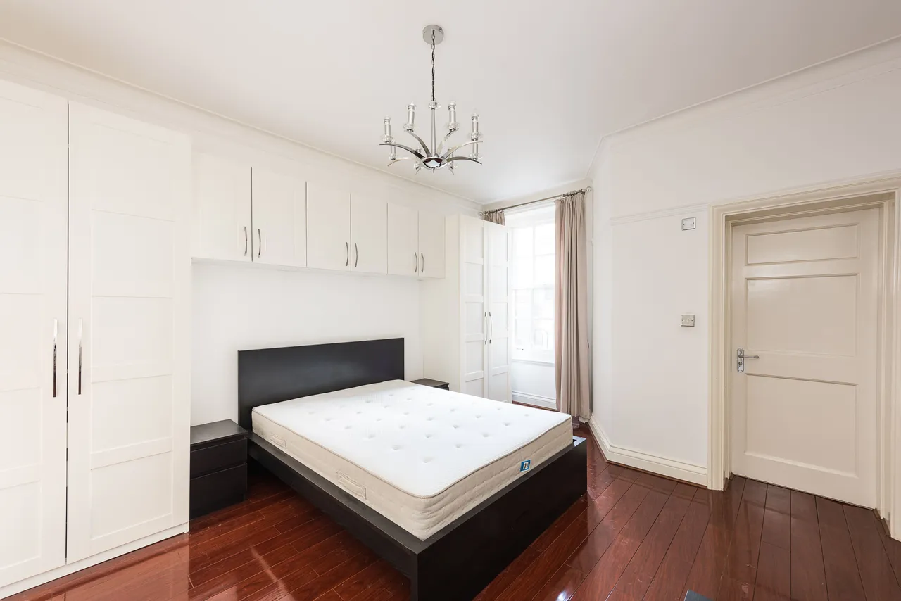 Flat 3, 25 Queens Gate, London, photo 4