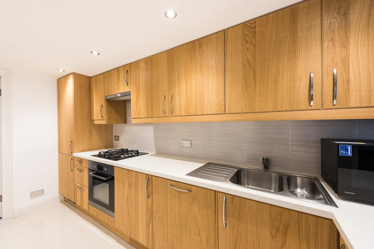Flat 3, 25 Queens Gate, London, photo 5