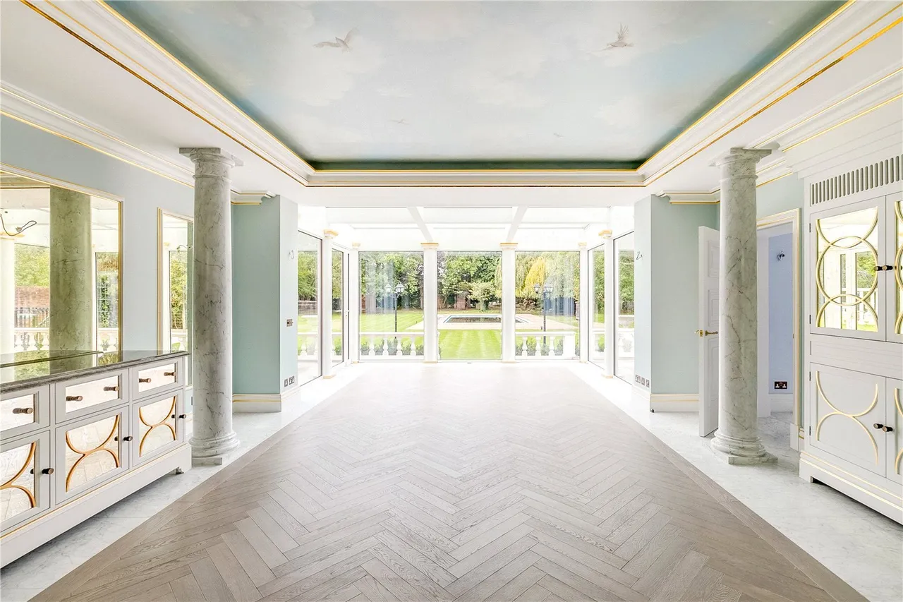 The Bishops Avenue, London, N2 0BA, photo 5