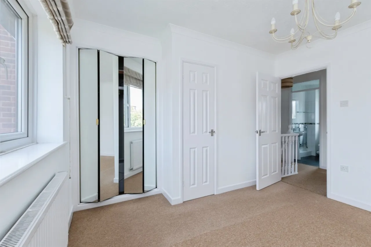 Waldren Close, Poole, BH15, photo 8