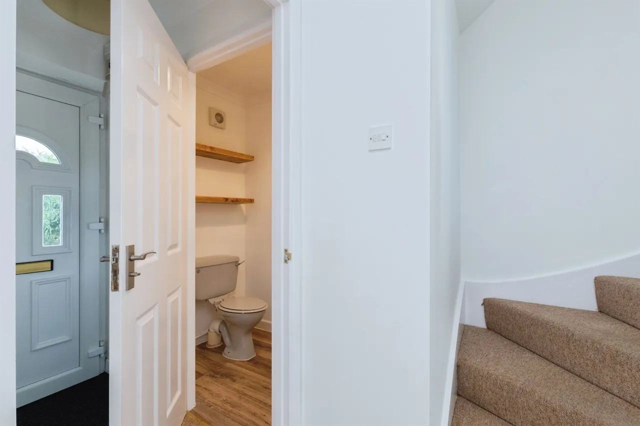 Waldren Close, Poole, BH15, photo 14