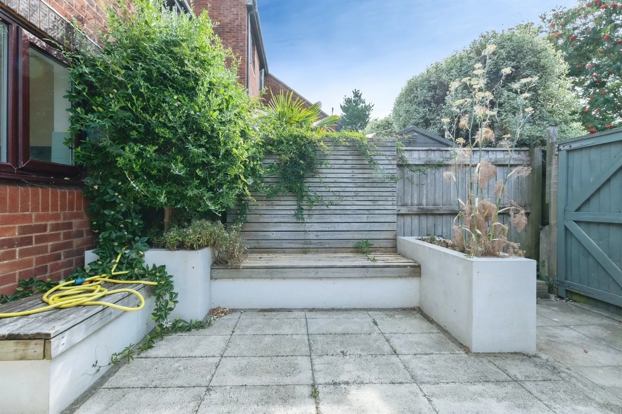 Waldren Close, Poole, BH15, photo 5