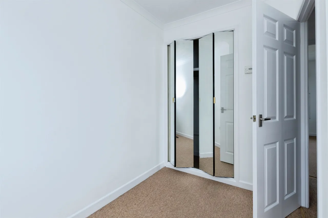 Waldren Close, Poole, BH15, photo 13