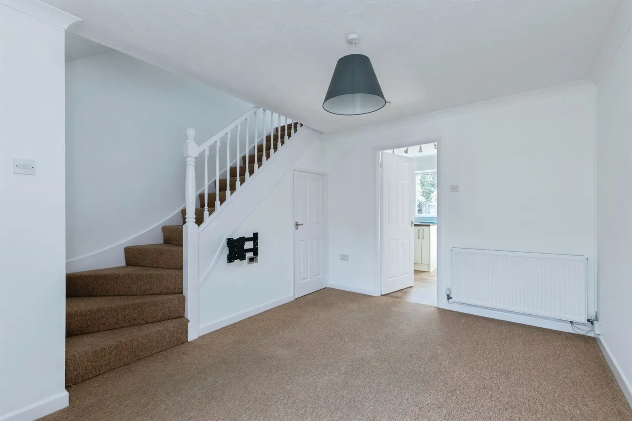 Waldren Close, Poole, BH15, photo 6