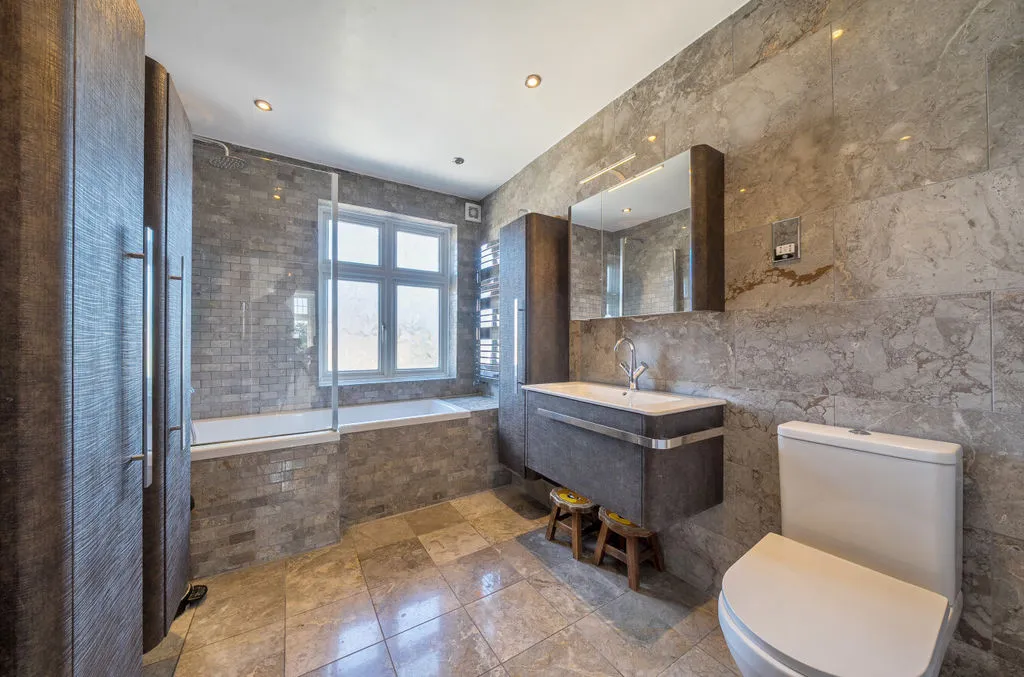 Thaxted Road, London, SE9, photo 3