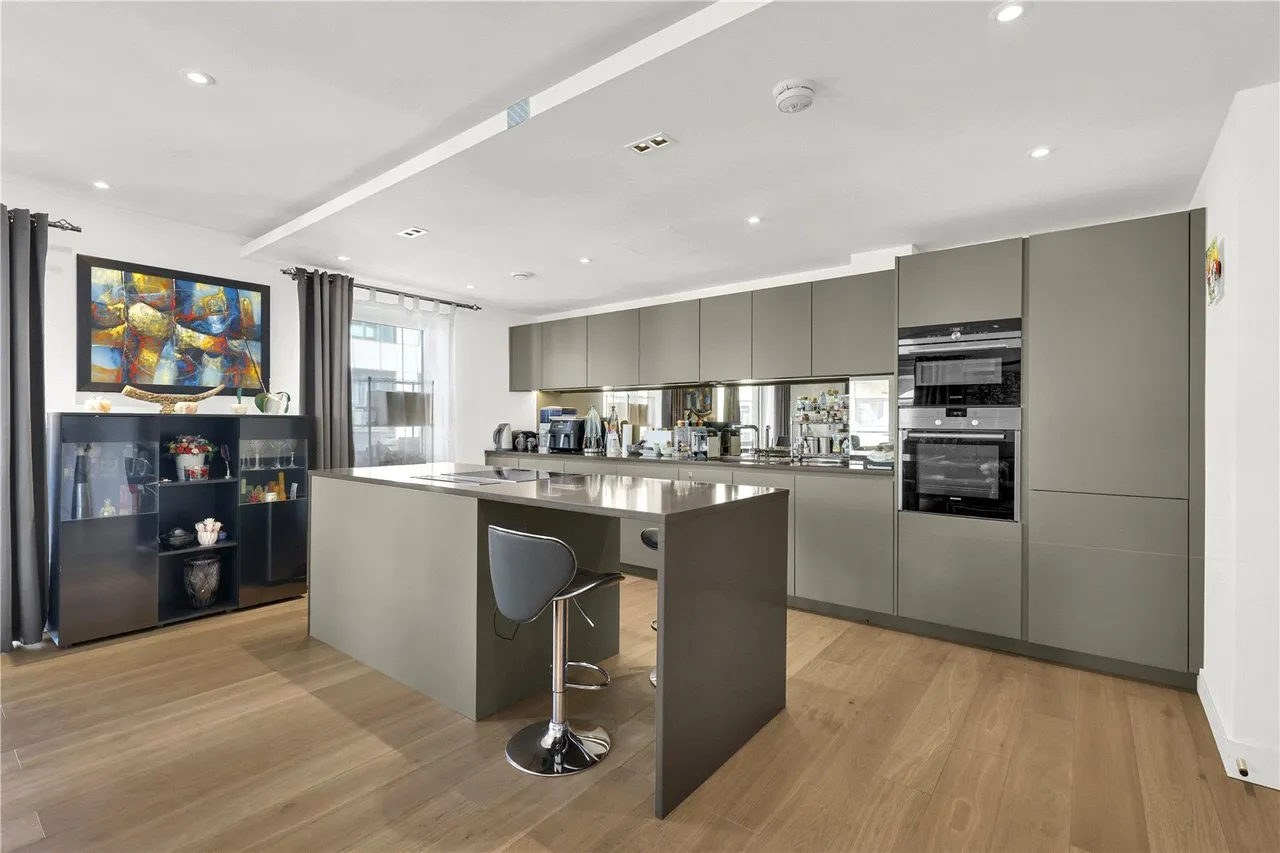 Distillery Road, Fulham Reach, W6, photo 5
