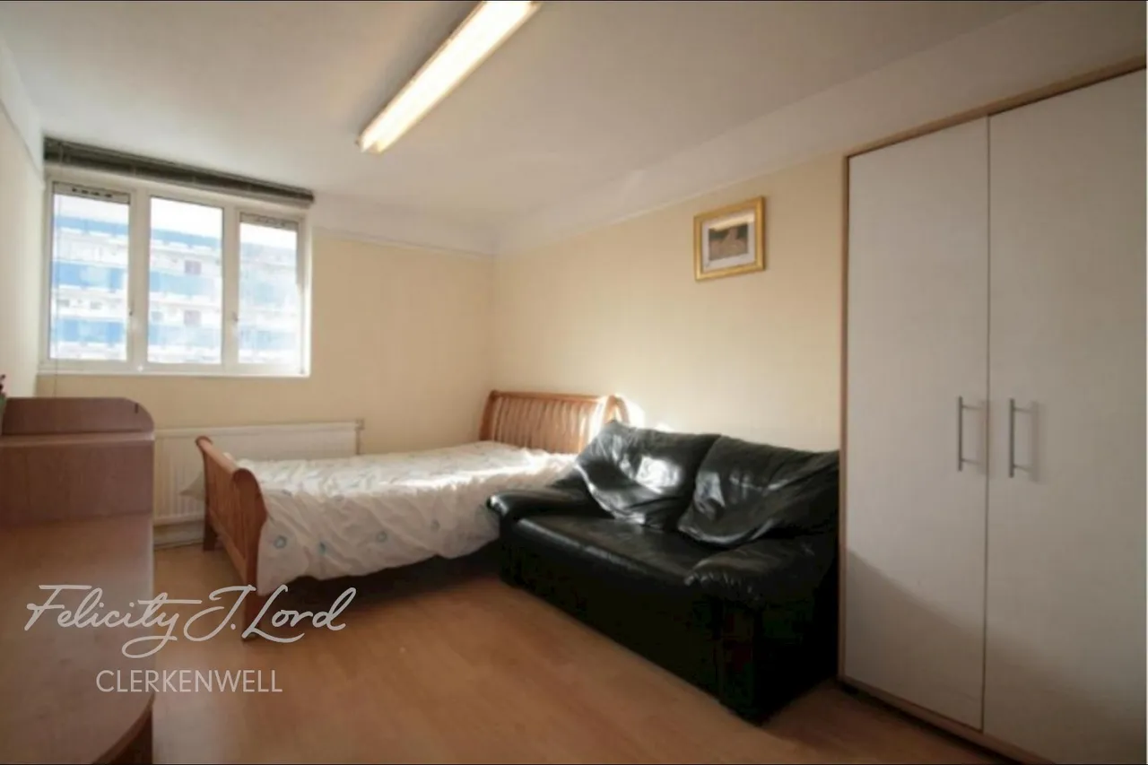 Tompion Street, photo 5