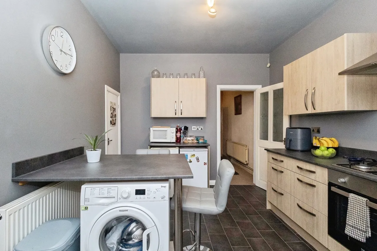 Smallshaw Lane, Ashton-under-Lyne, Greater Manchester, OL6, photo 8