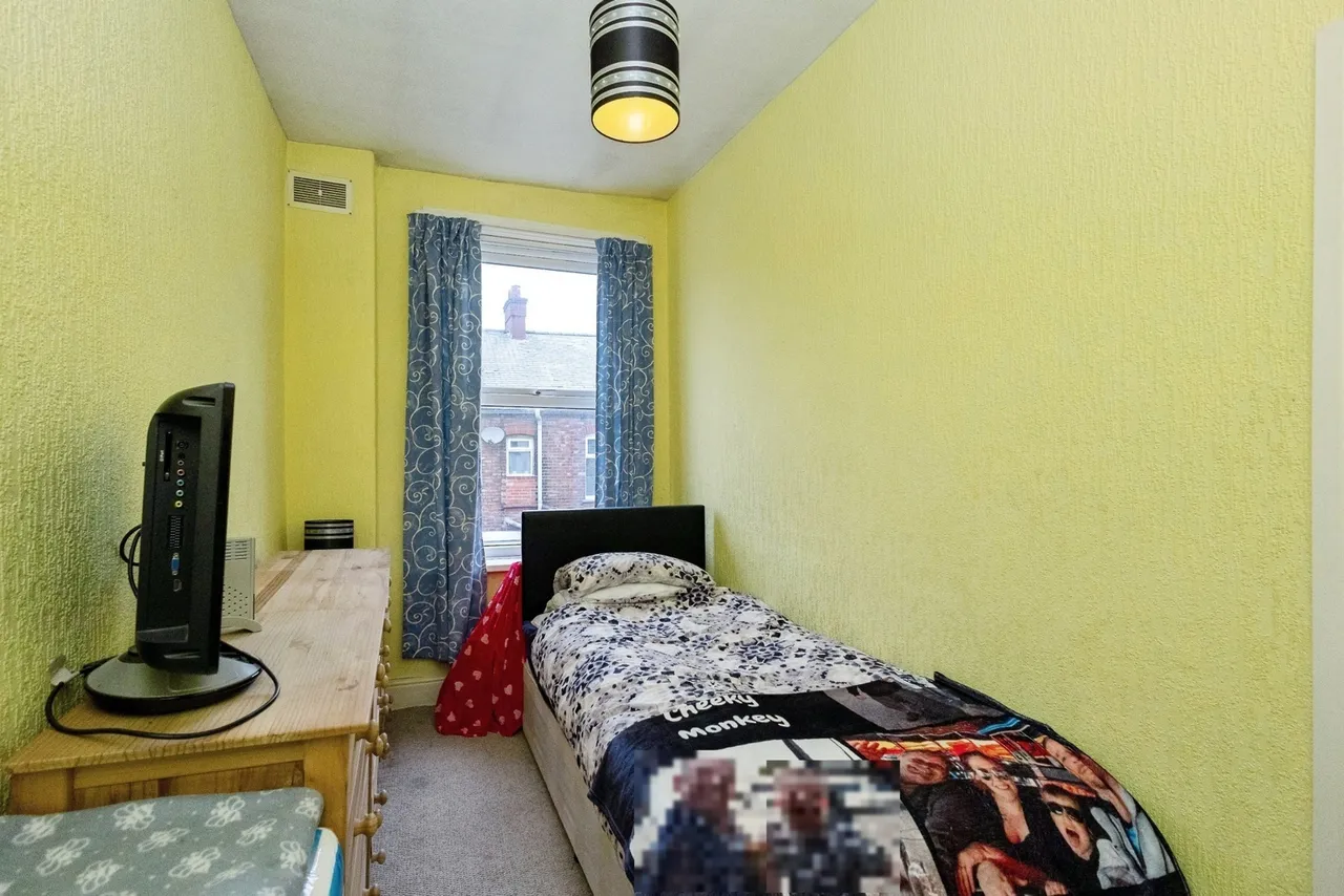 Smallshaw Lane, Ashton-under-Lyne, Greater Manchester, OL6, photo 12