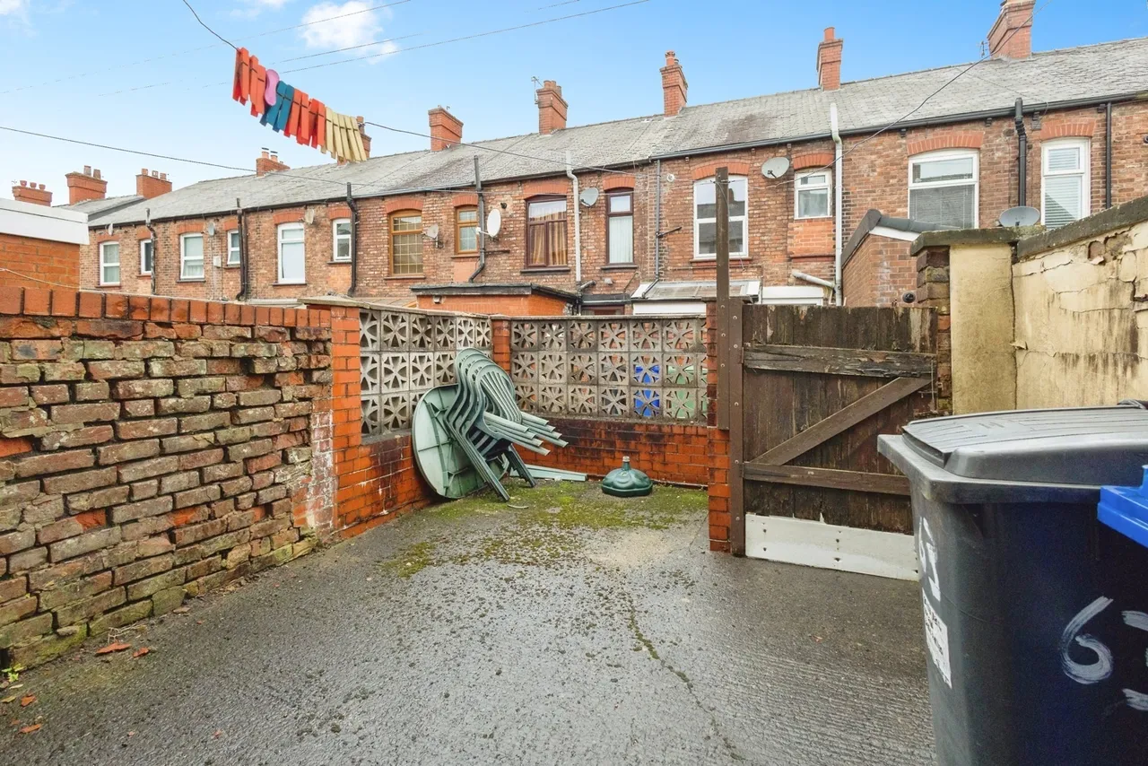 Smallshaw Lane, Ashton-under-Lyne, Greater Manchester, OL6, photo 17