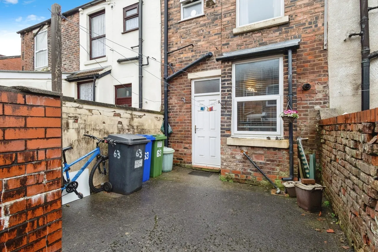 Smallshaw Lane, Ashton-under-Lyne, Greater Manchester, OL6, photo 16
