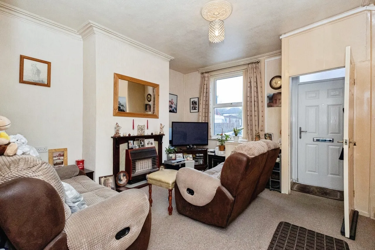 Smallshaw Lane, Ashton-under-Lyne, Greater Manchester, OL6, photo 4