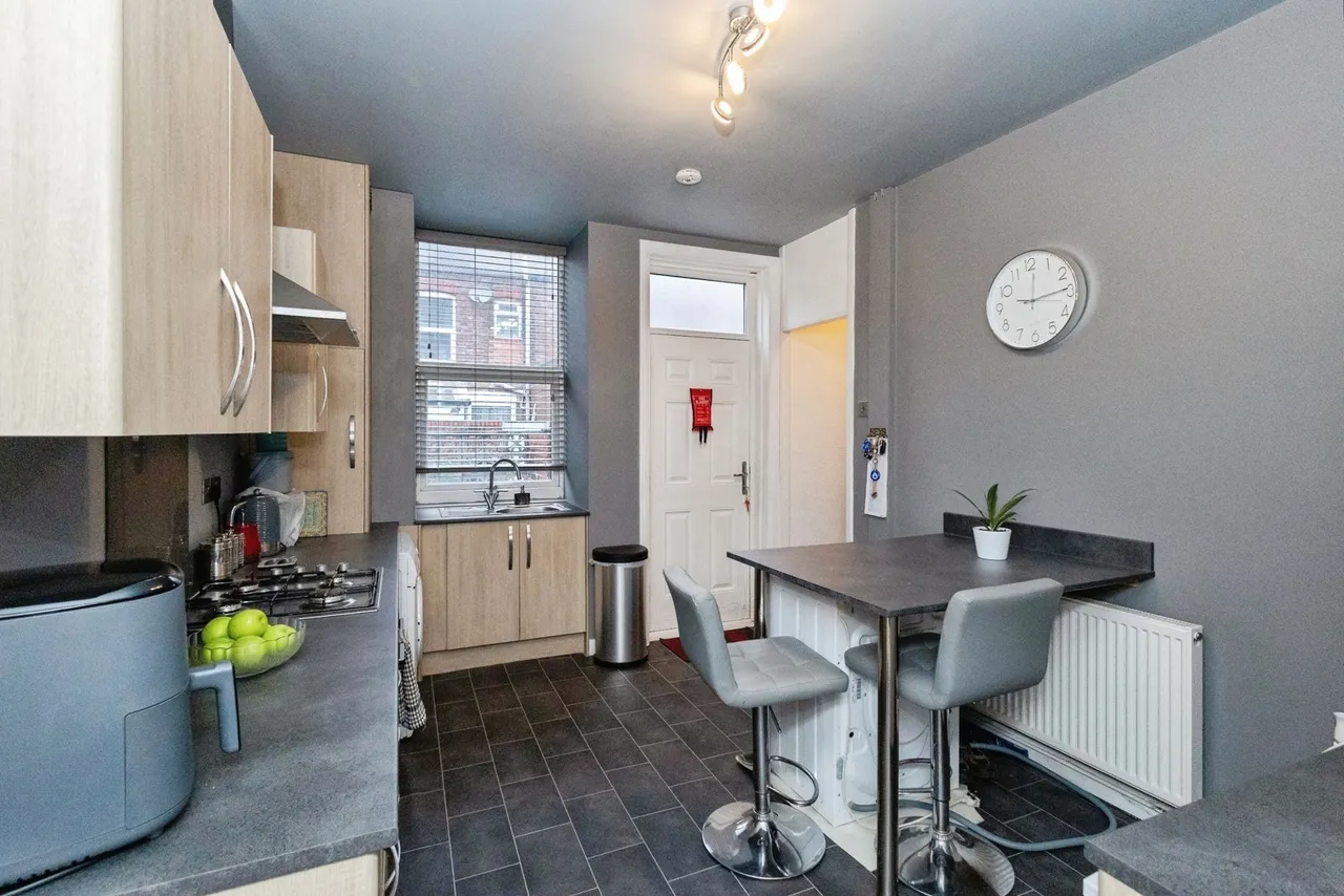 Smallshaw Lane, Ashton-under-Lyne, Greater Manchester, OL6, photo 6