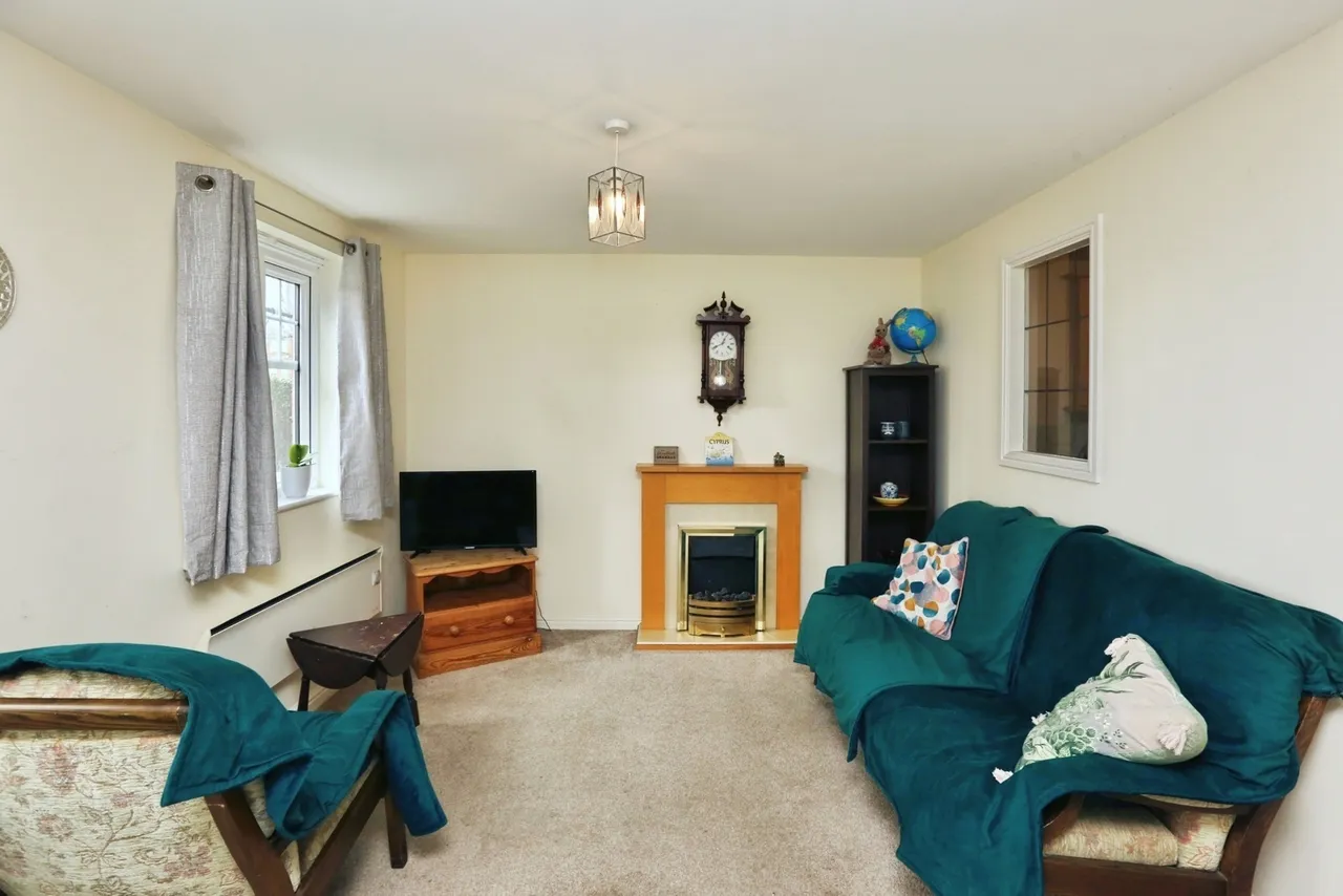 Bright Wire Crescent, Eastleigh, SO50, photo 3