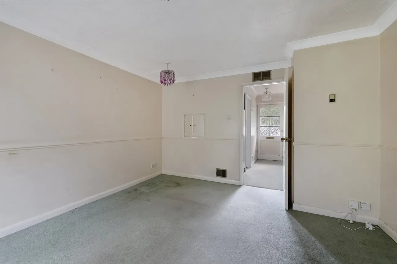 Barleymow Court, Betchworth, RH3, photo 5