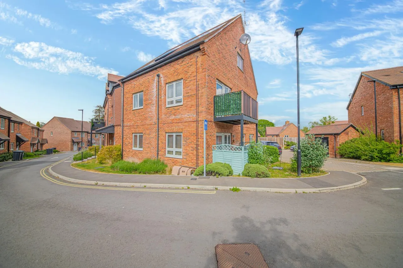 Samuel Jarvis Avenue, Fair Oak, SO50, photo 12