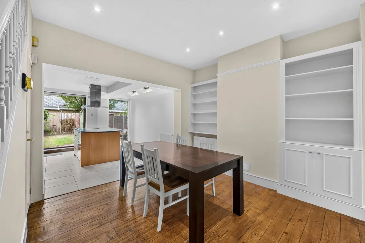 Trehern Road, London, SW14, photo 12