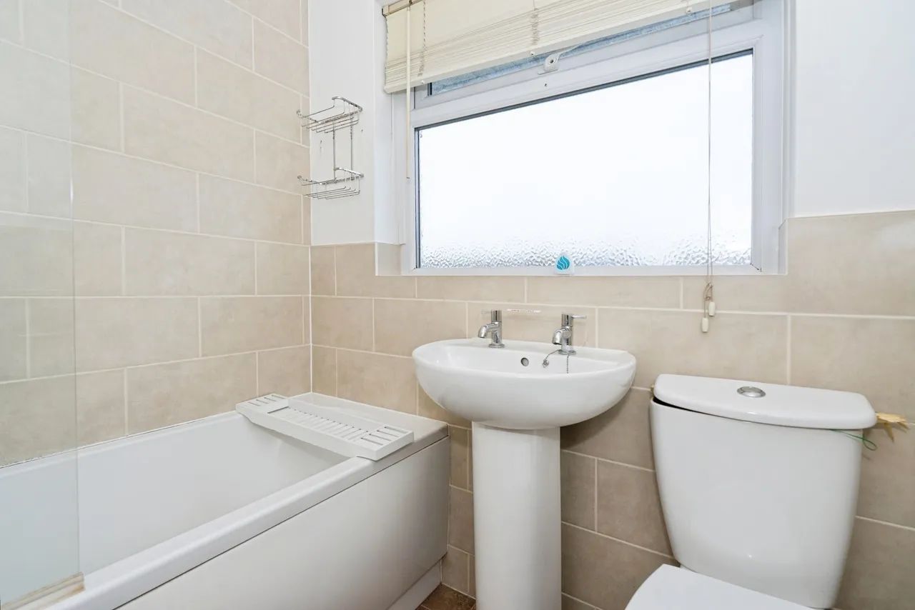 Garden Close, Sompting, BN15, photo 12