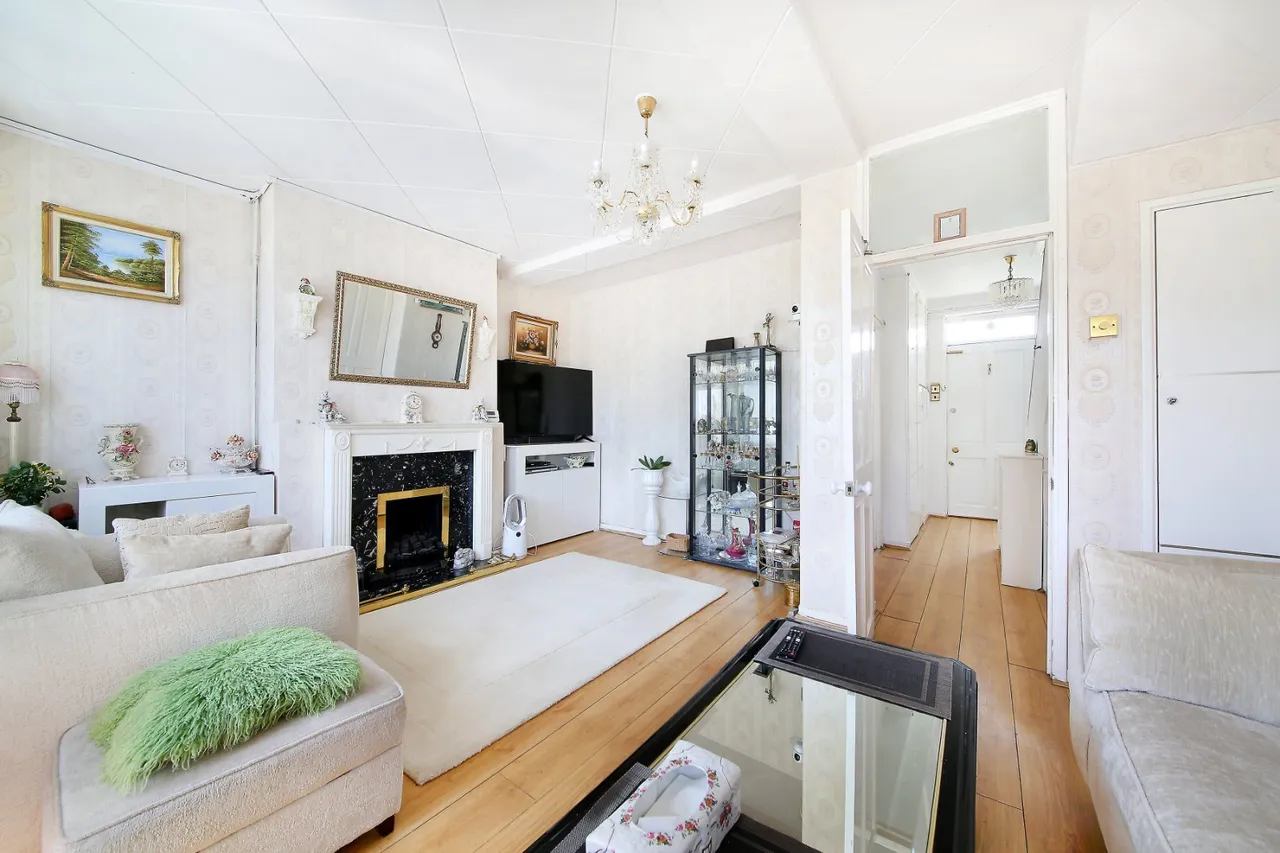 Martley House, Patmore Estate, SW8, photo 2