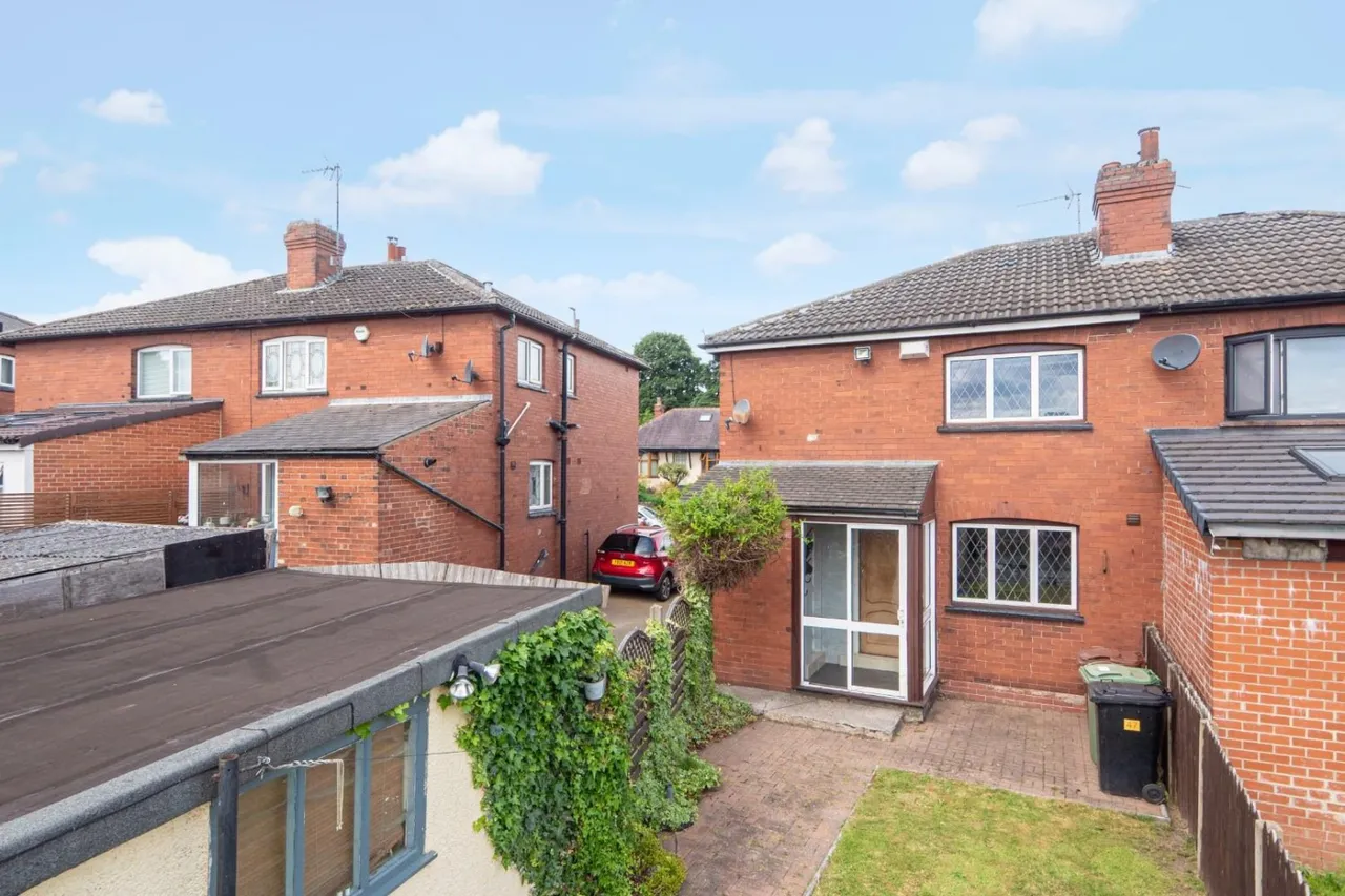 Butt Lane, Leeds, LS12, photo 16