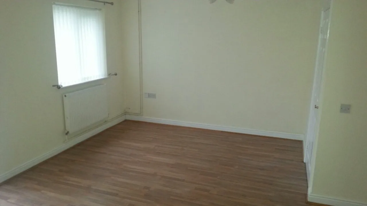 Cwrt Y Babell, Cwmfellinfach, photo 7