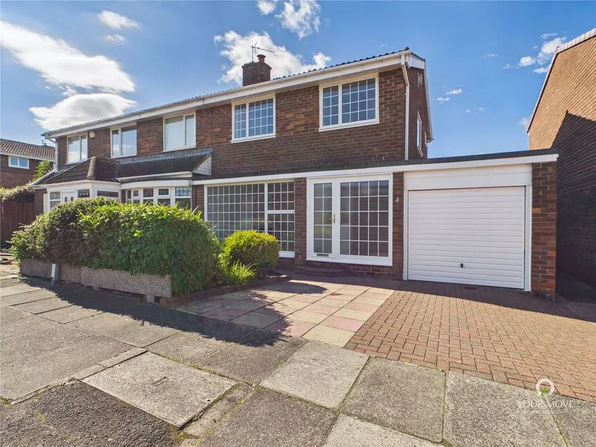 3 bed house for sale — Redlands, Houghton Le Spring, Tyne and Wear, DH4