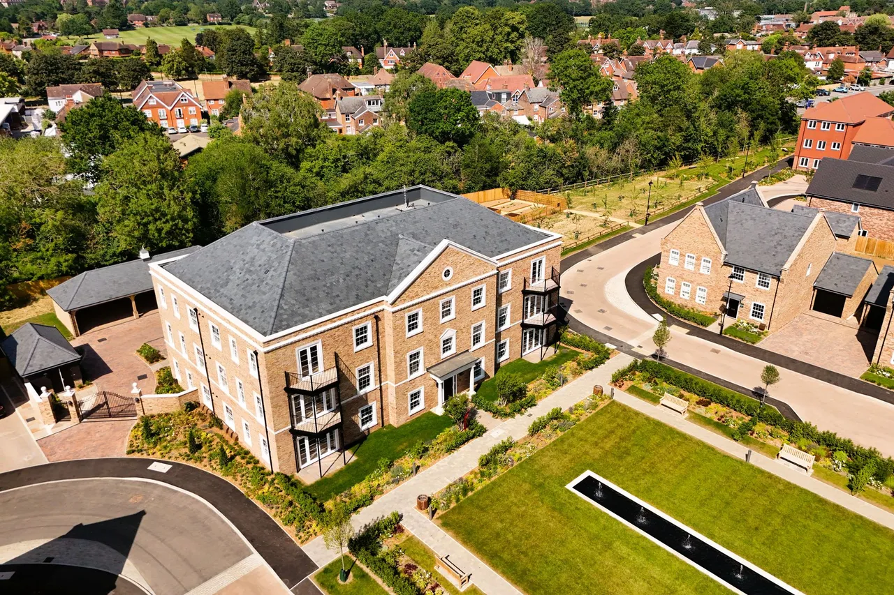 The Orchards, Leighwood Fields, GU6, photo 5