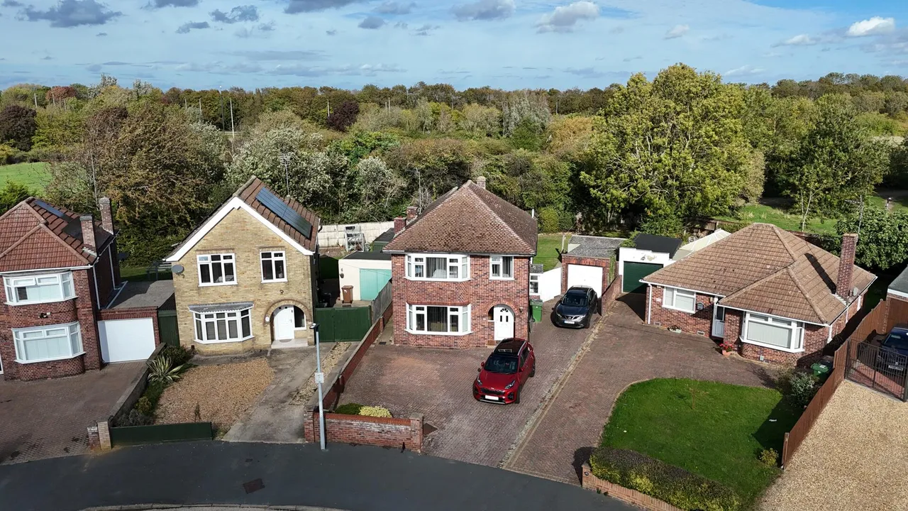Francis Gardens, Peterborough, photo 22