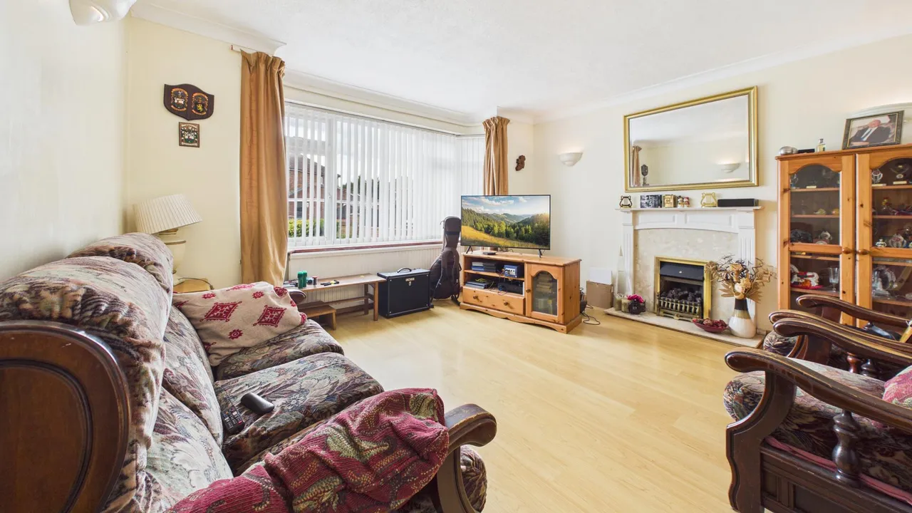 Francis Gardens, Peterborough, photo 8