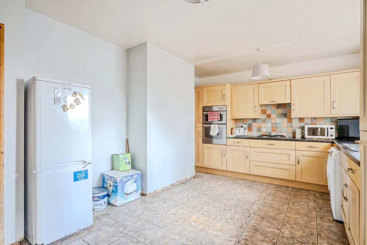 The Limes, Bletchley, Milton Keynes, Buckinghamshire, MK2, photo 6