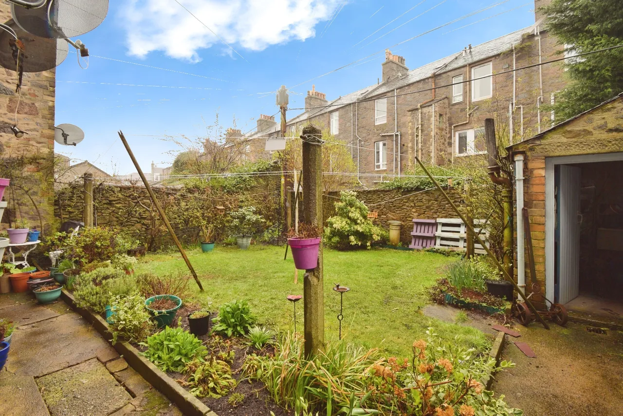 1 bed flat for sale — Hollybank Place, Aberdeen