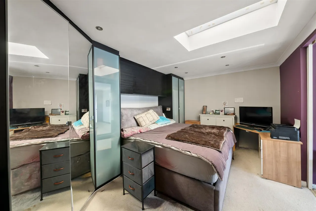 Lela Avenue, Hounslow, photo 12